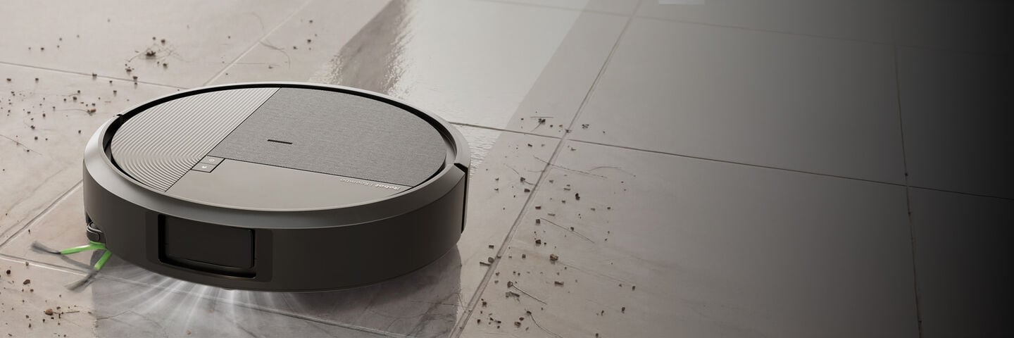 Tackles everyday messes with hands-free cleaning